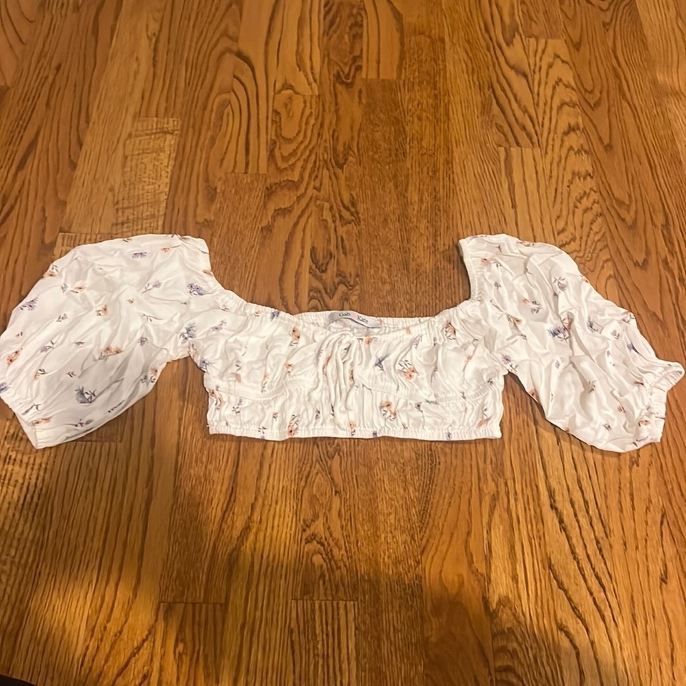 Gab Kate Woman’s White Floral Crop Top Size M
